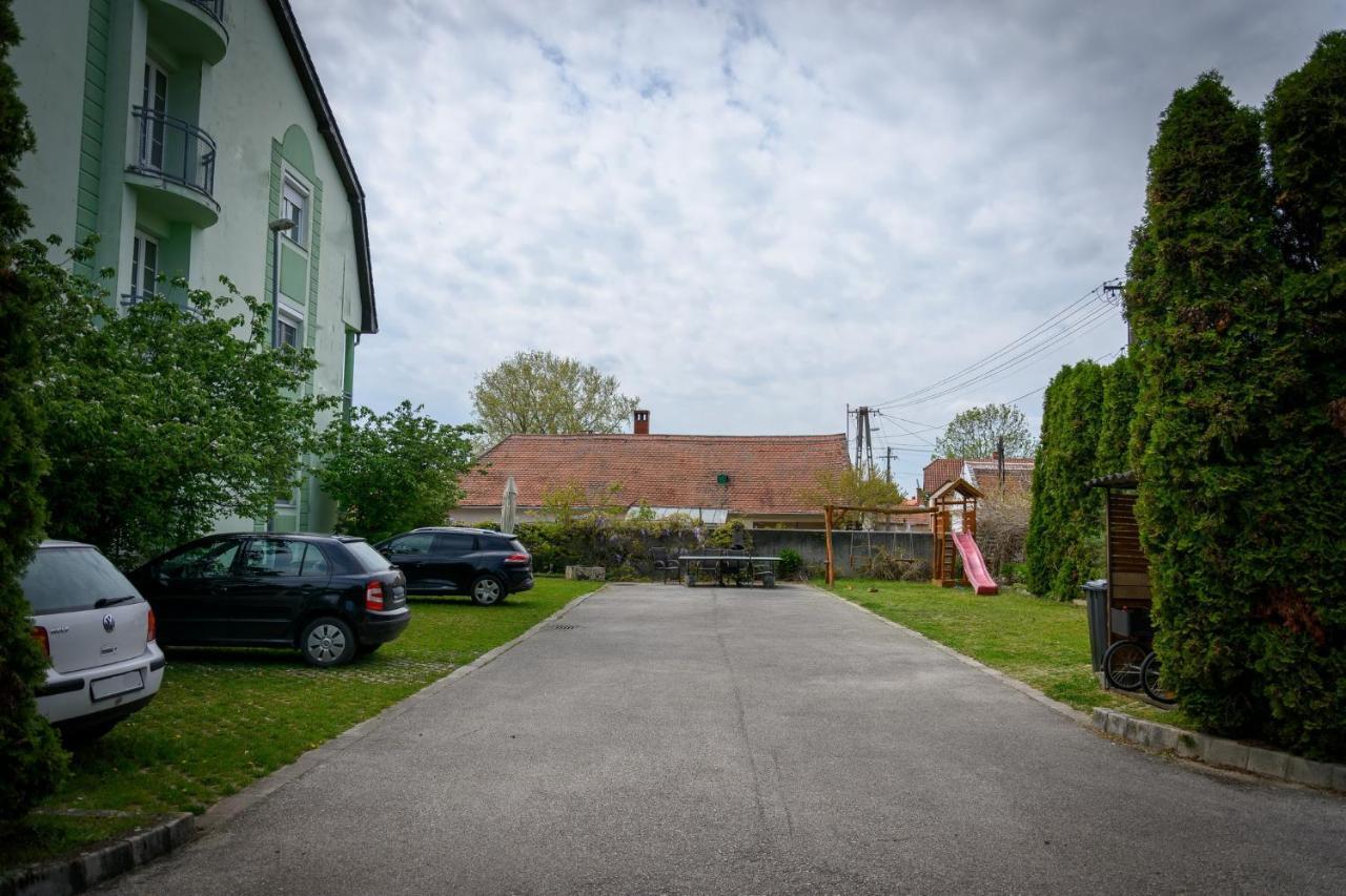Erika Apartman Sárvár Extérieur photo